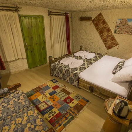 Mia Cappadocia Cave Проживання в сім'ї