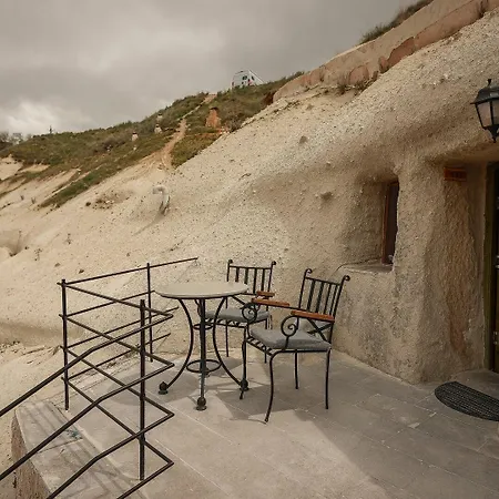 Mia Cappadocia Cave Проживання в сім'ї *